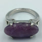 Silberfarbener Ring mit ovalem Amethyst-Stein