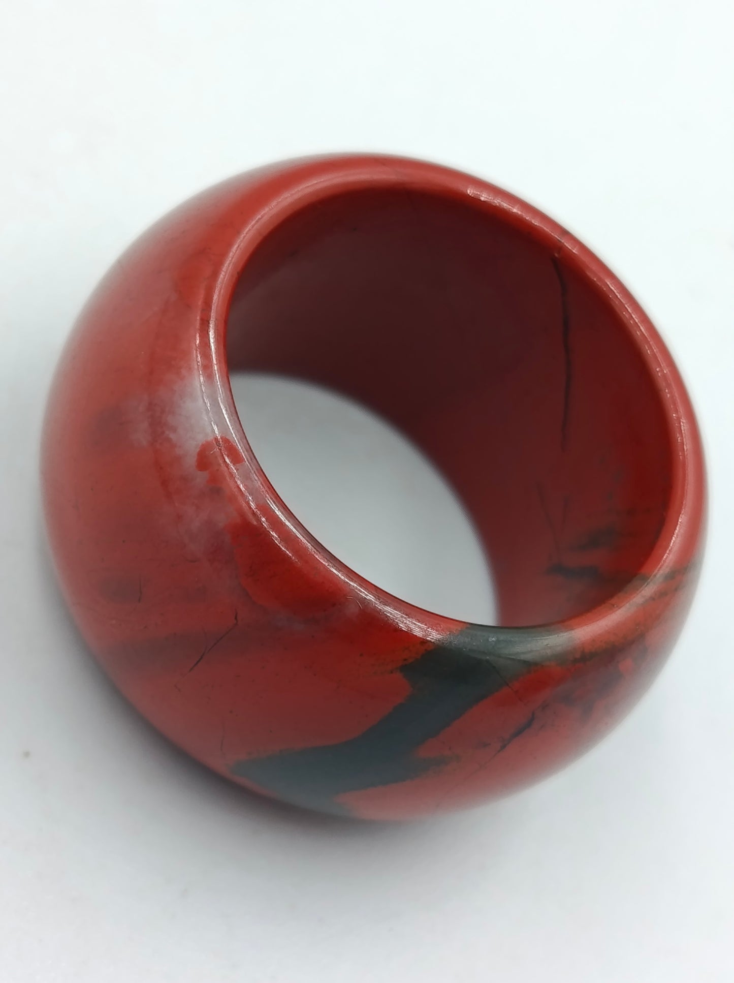 Ring aus rotem Jaspisstein