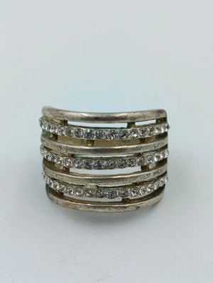 Breiter Vintage-Ring mit Strassreihen