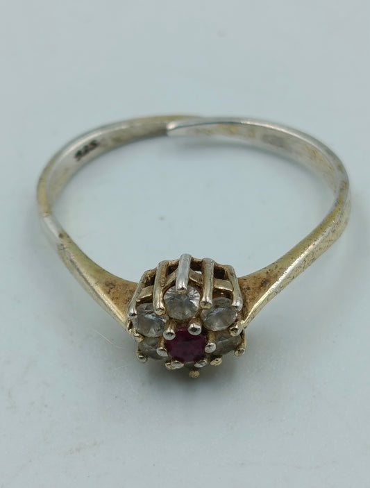 925 Silberring mit roten und klaren Steinen