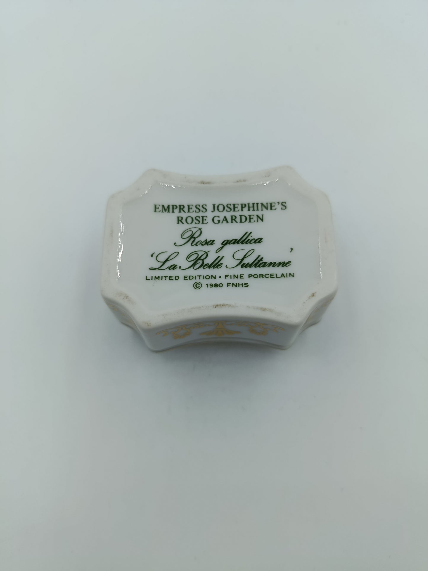 Porzellanschatulle  aus Empress Josephine’s Rose Garden