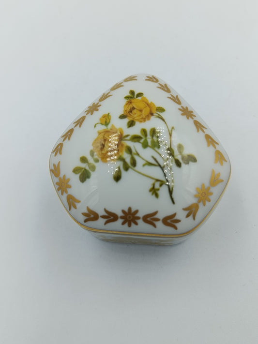 Porzellanschatulle aus Empress Josephine’s Rose Garden