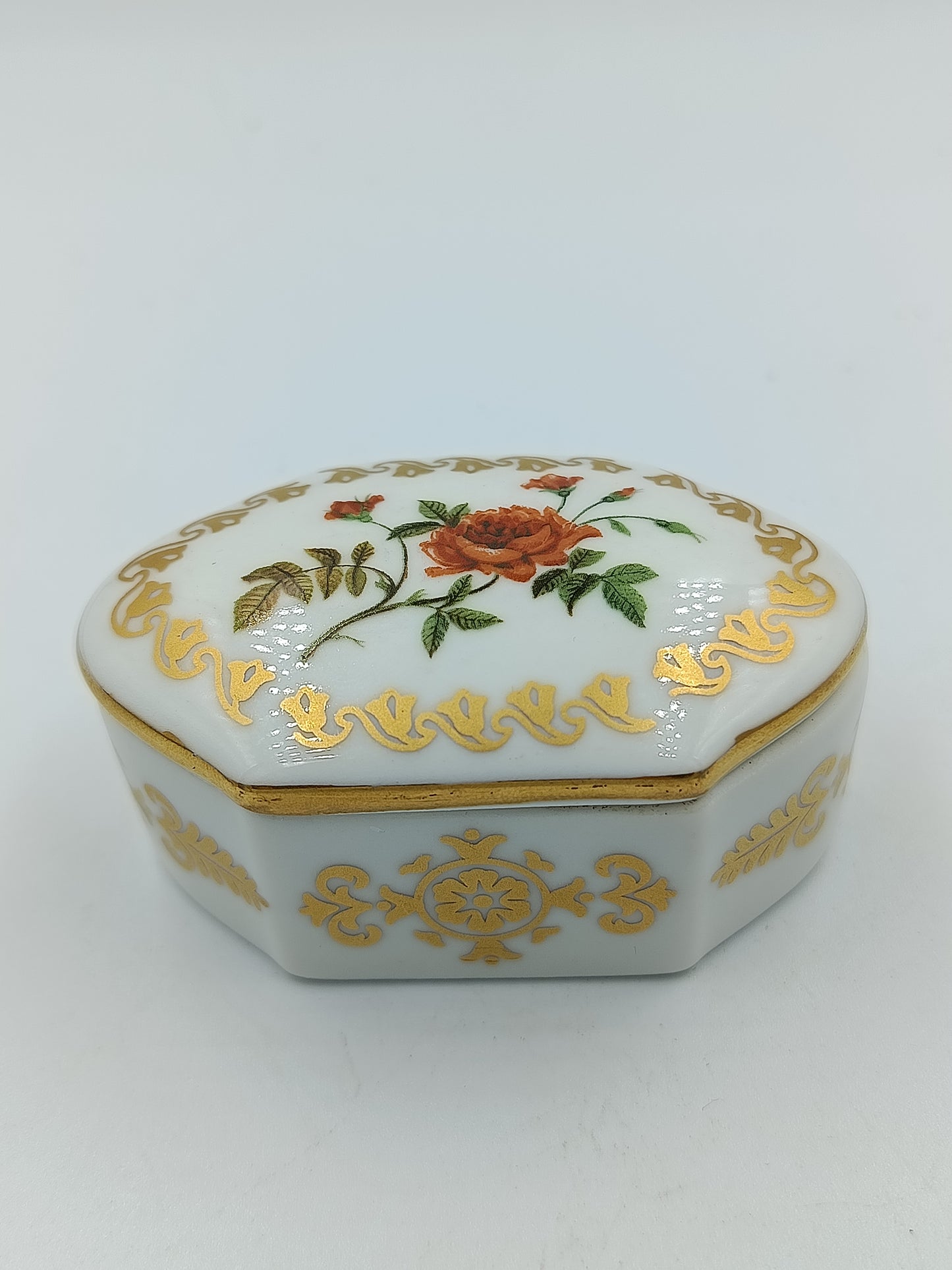 Porzellanschatulle  aus Empress Josephine’s Rose Garden