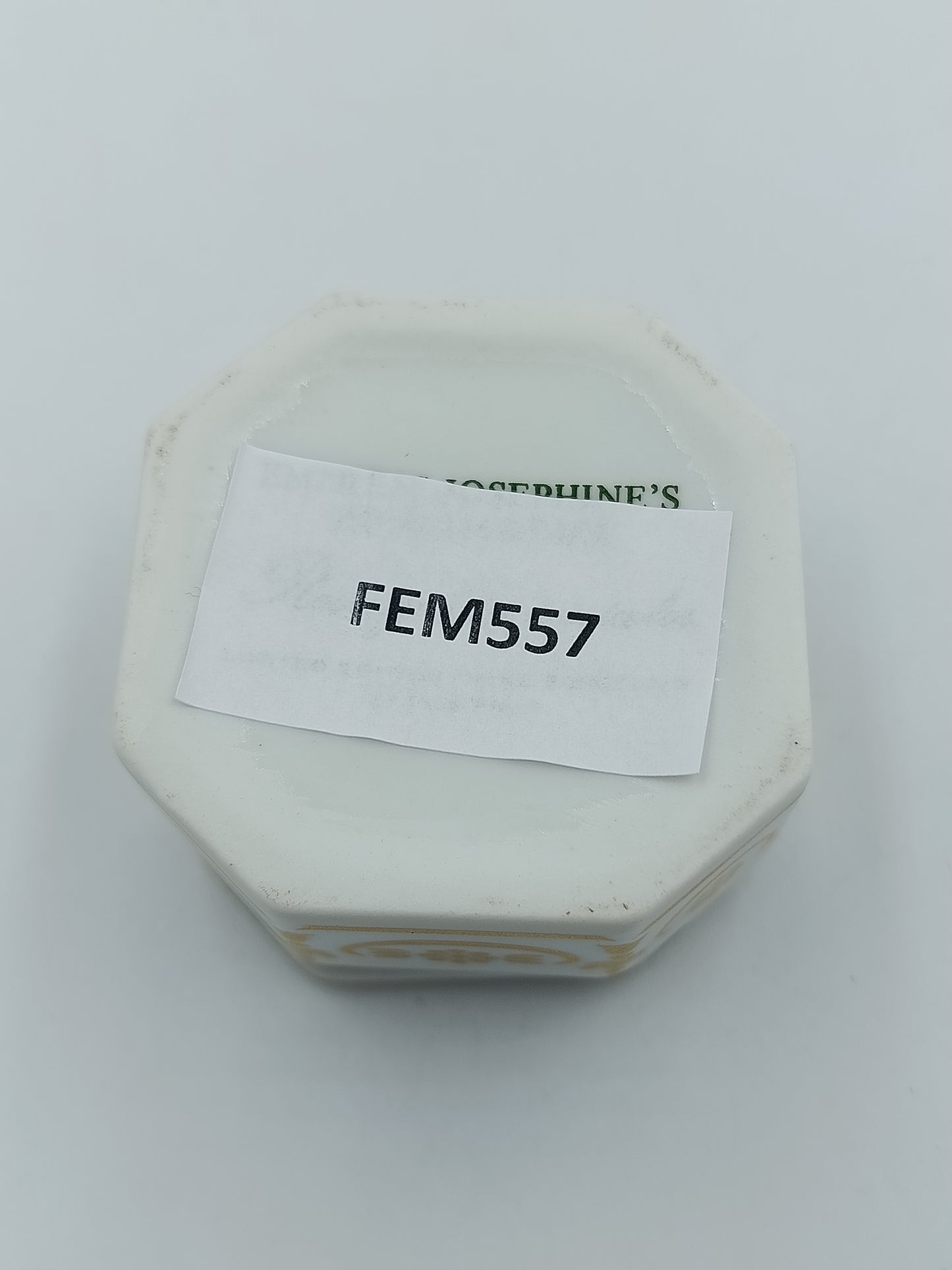 Porzellanschatulle aus Empress Josephine’s Rose Garden