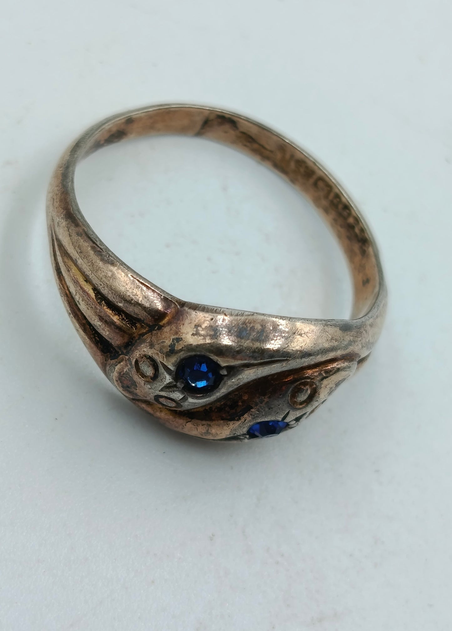 Vintage Silberring mit Schlangenmotiv und blauen Steinen