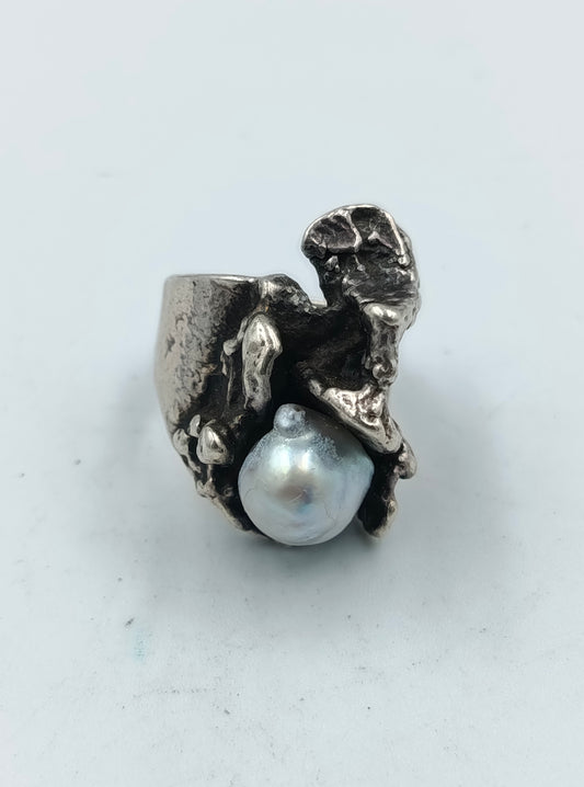 Künstlerischer 835 Silberring mit Zuchtperle