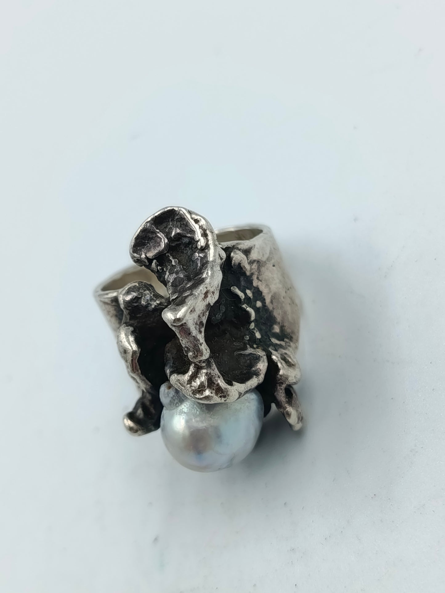 Künstlerischer 835 Silberring mit Zuchtperle