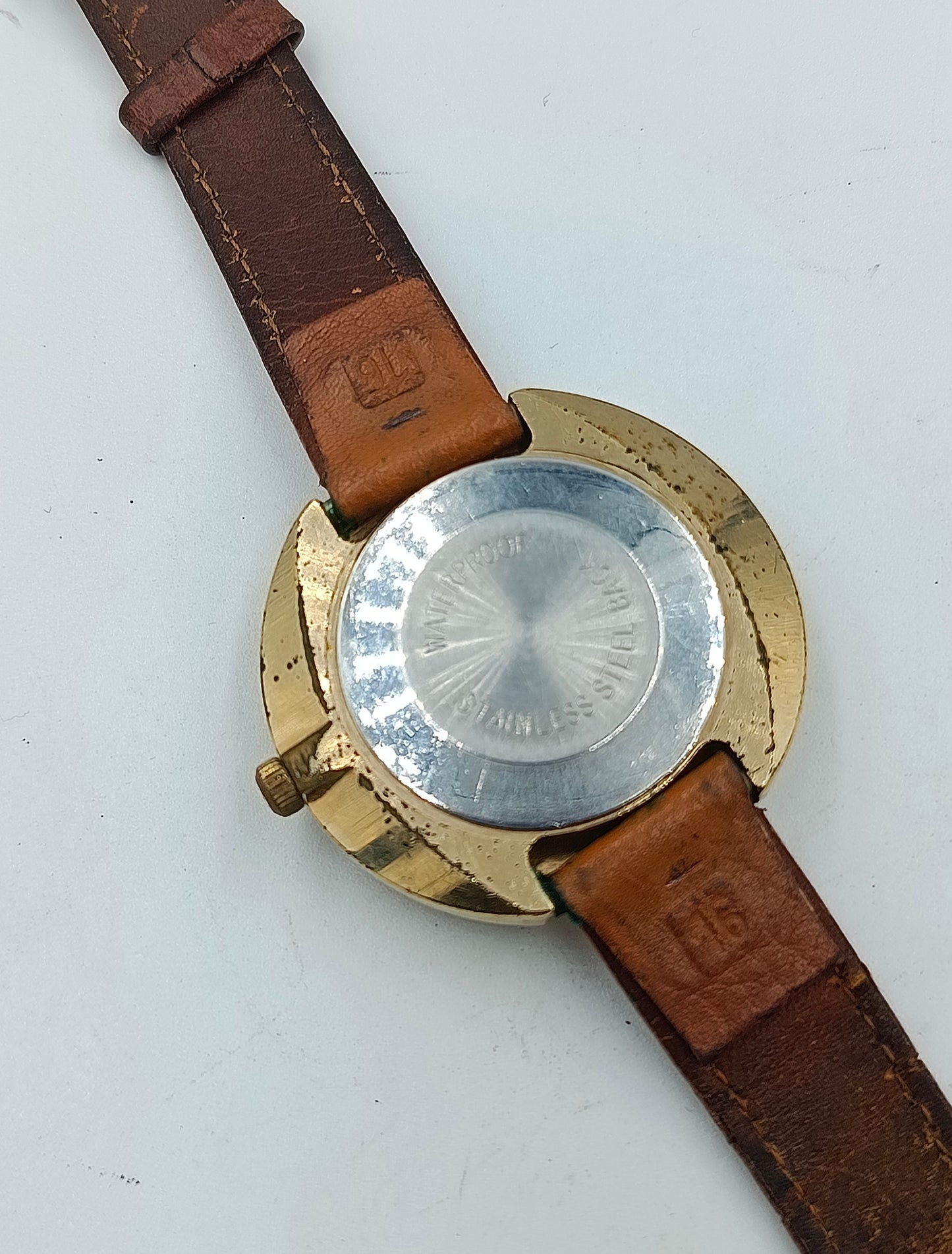 Timex Waterproof Armbanduhr mit Tages und Datumsanzeige