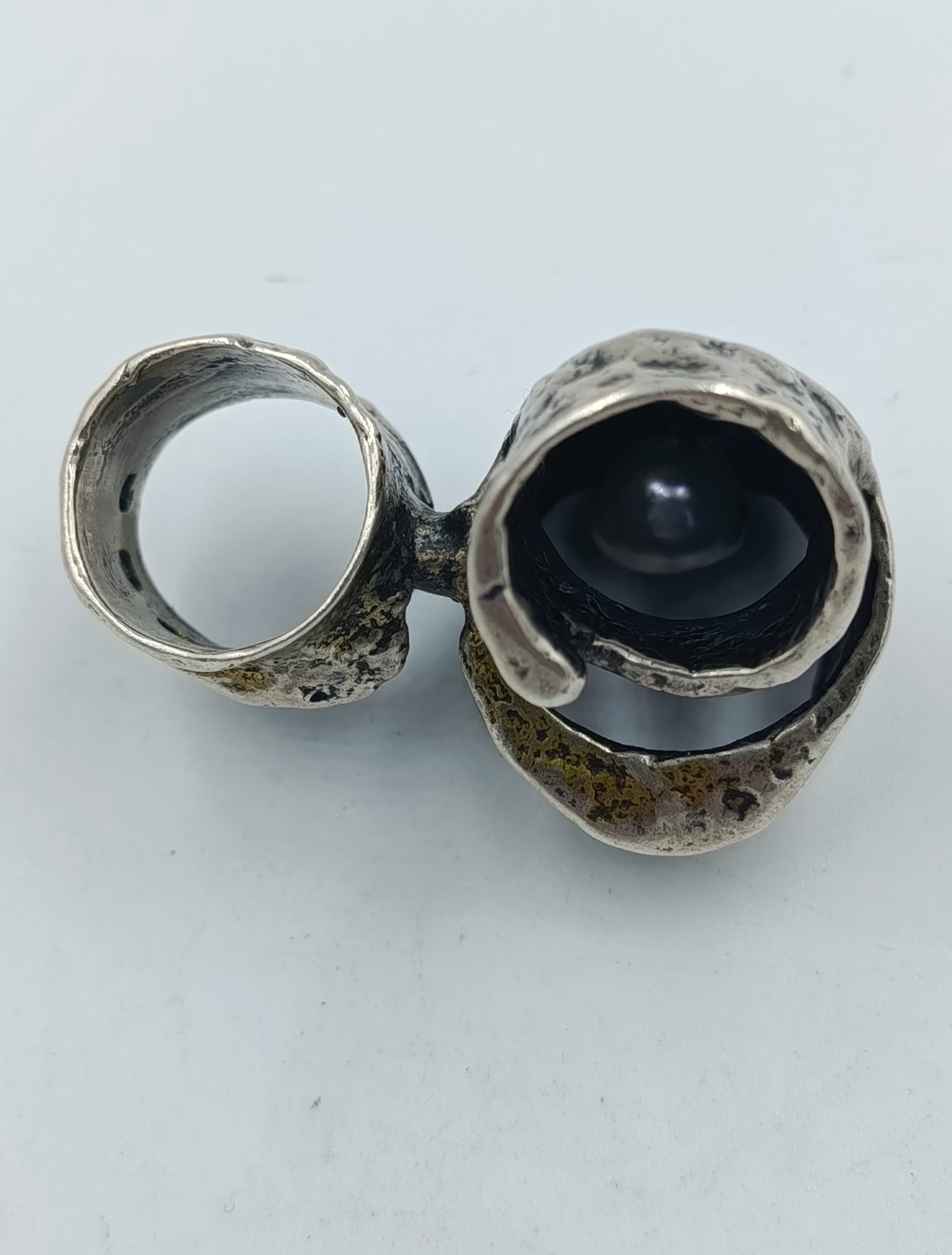 Antiker Silberring mit außergewöhnlichem Design