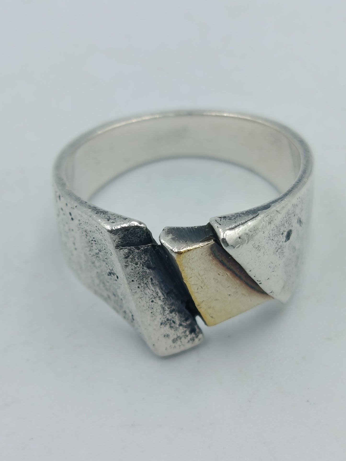Silberring mit Golddetail