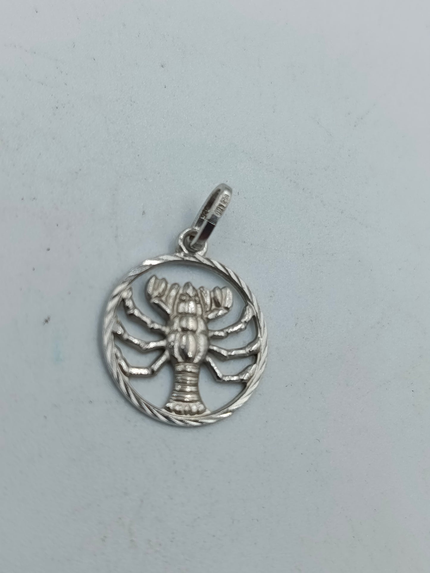 Versilberter Anhänger Krebs