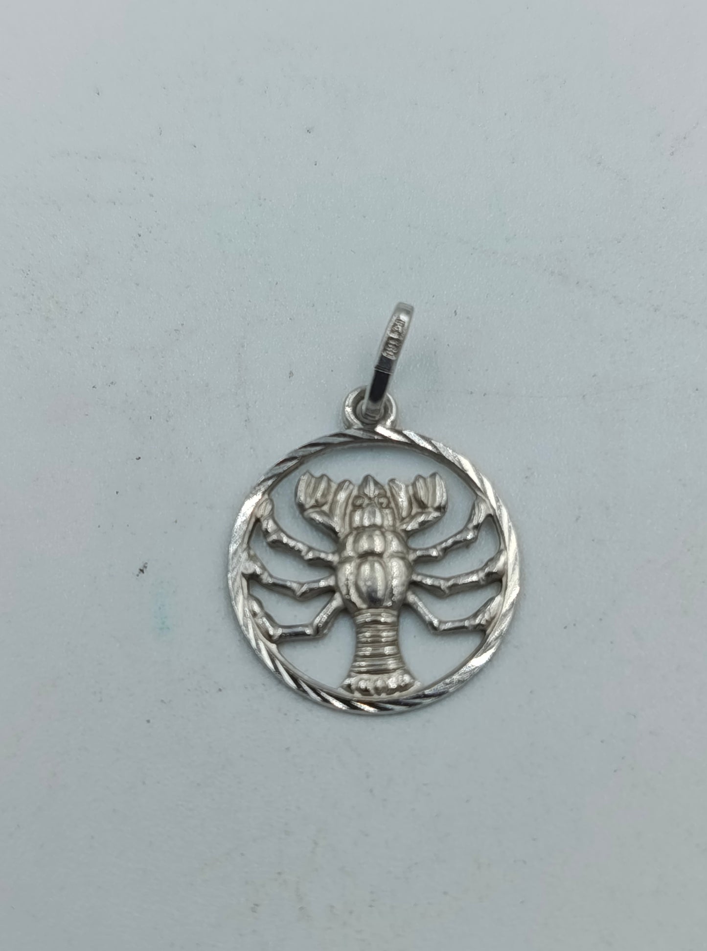 Versilberter Anhänger Krebs