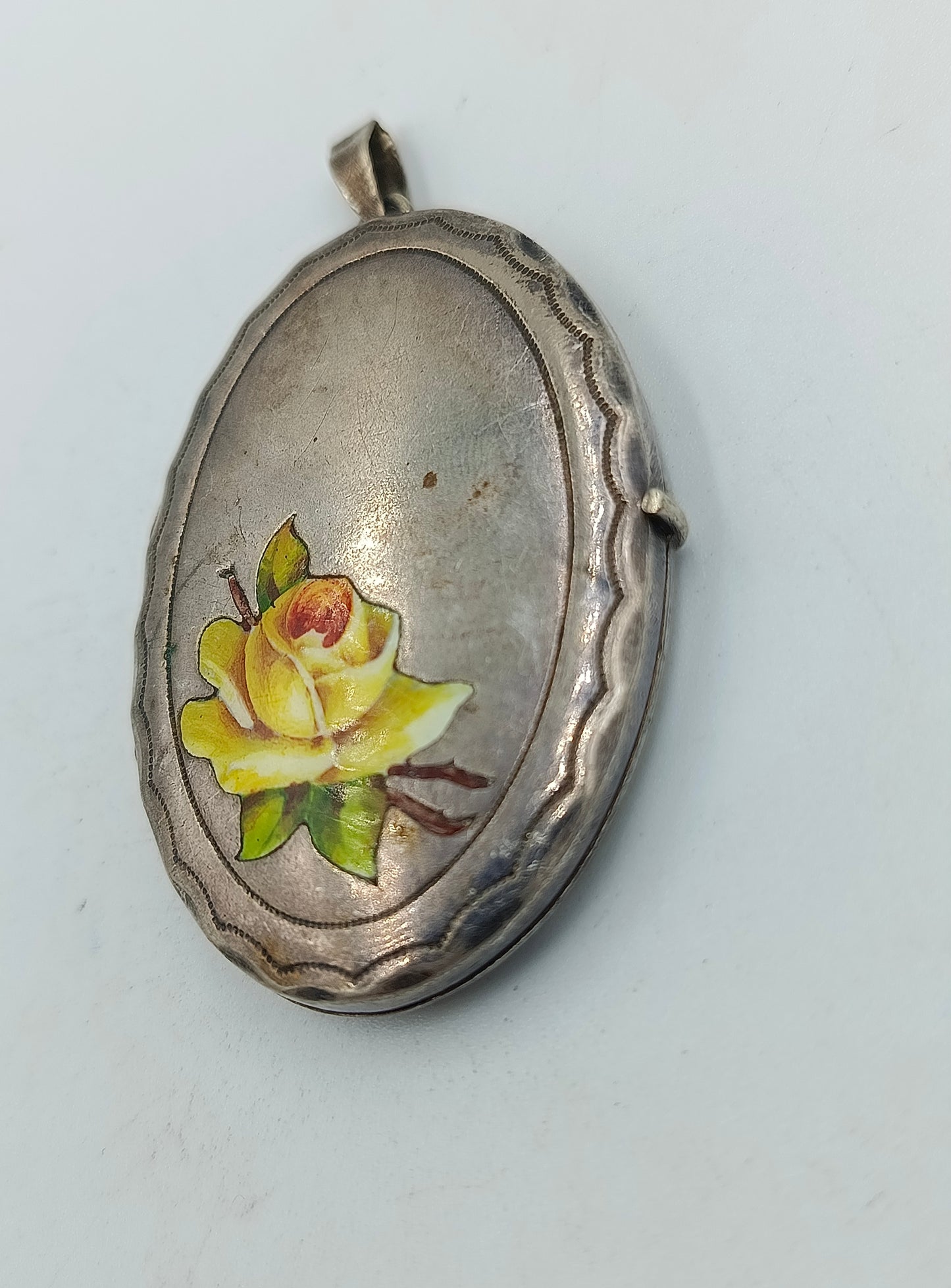 Antiker Alpacca Anhänger mit gelber Rose