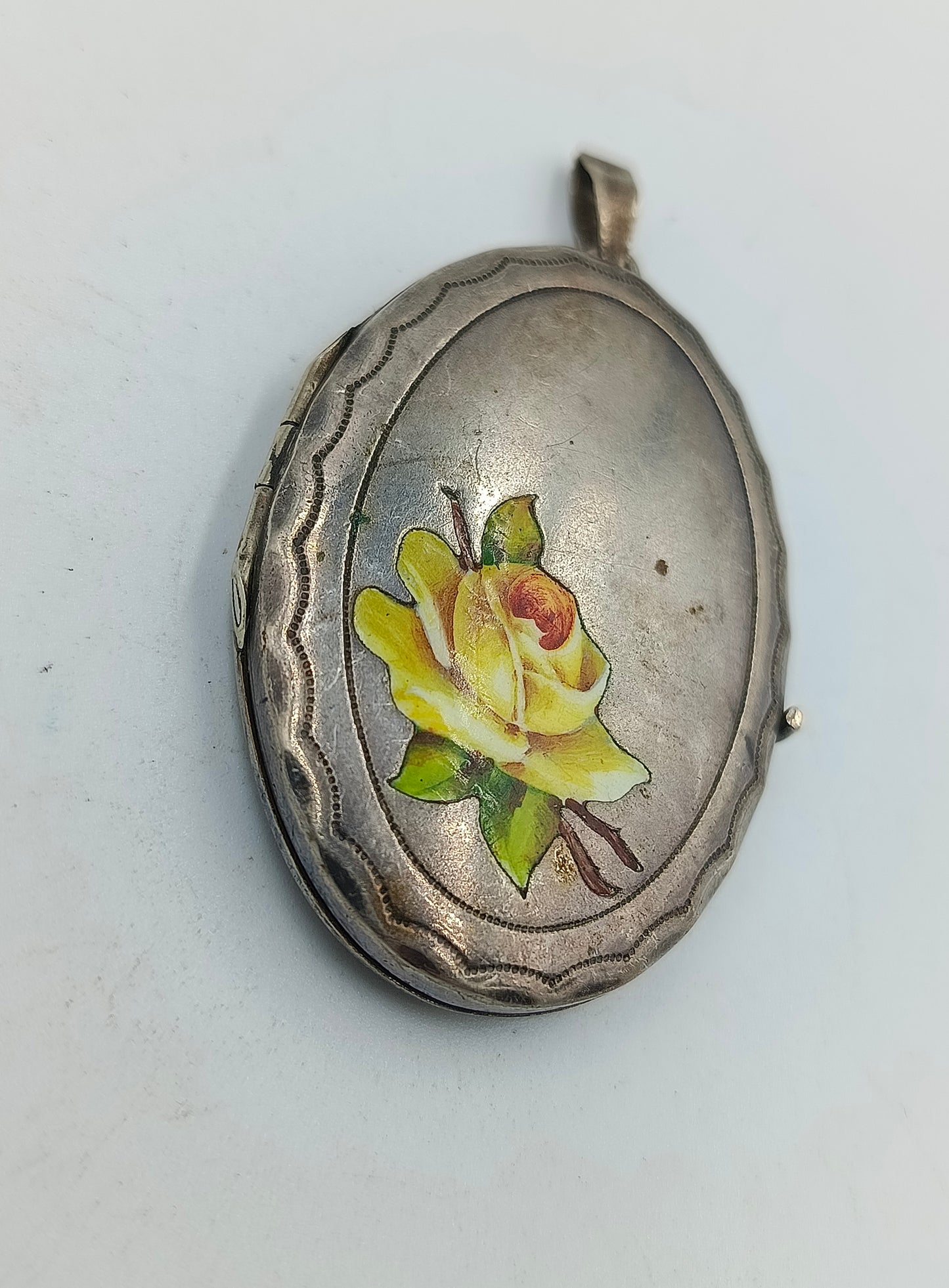 Antiker Alpacca Anhänger mit gelber Rose