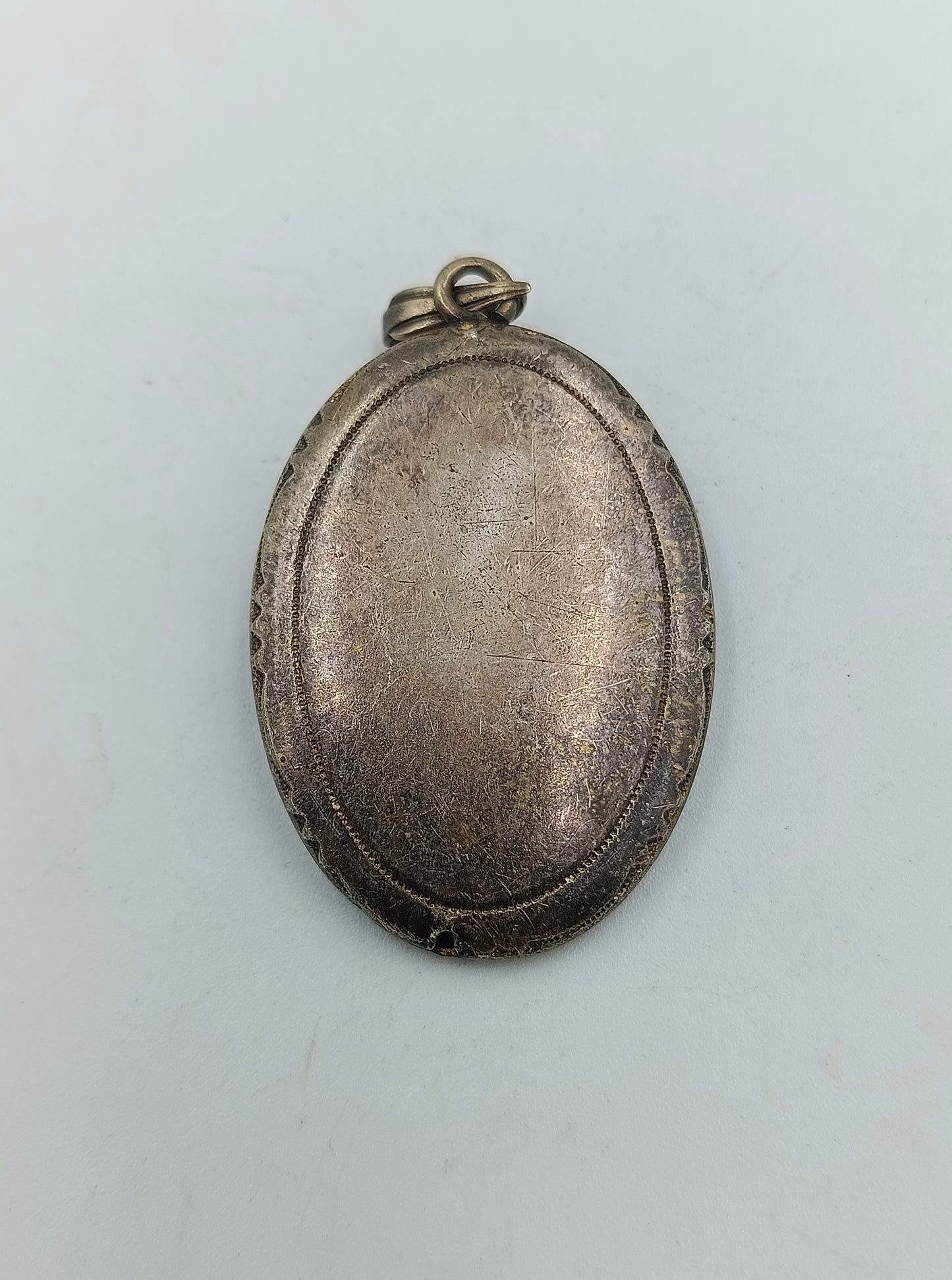 Antiker Alpacca Anhänger mit handbemalter Blume