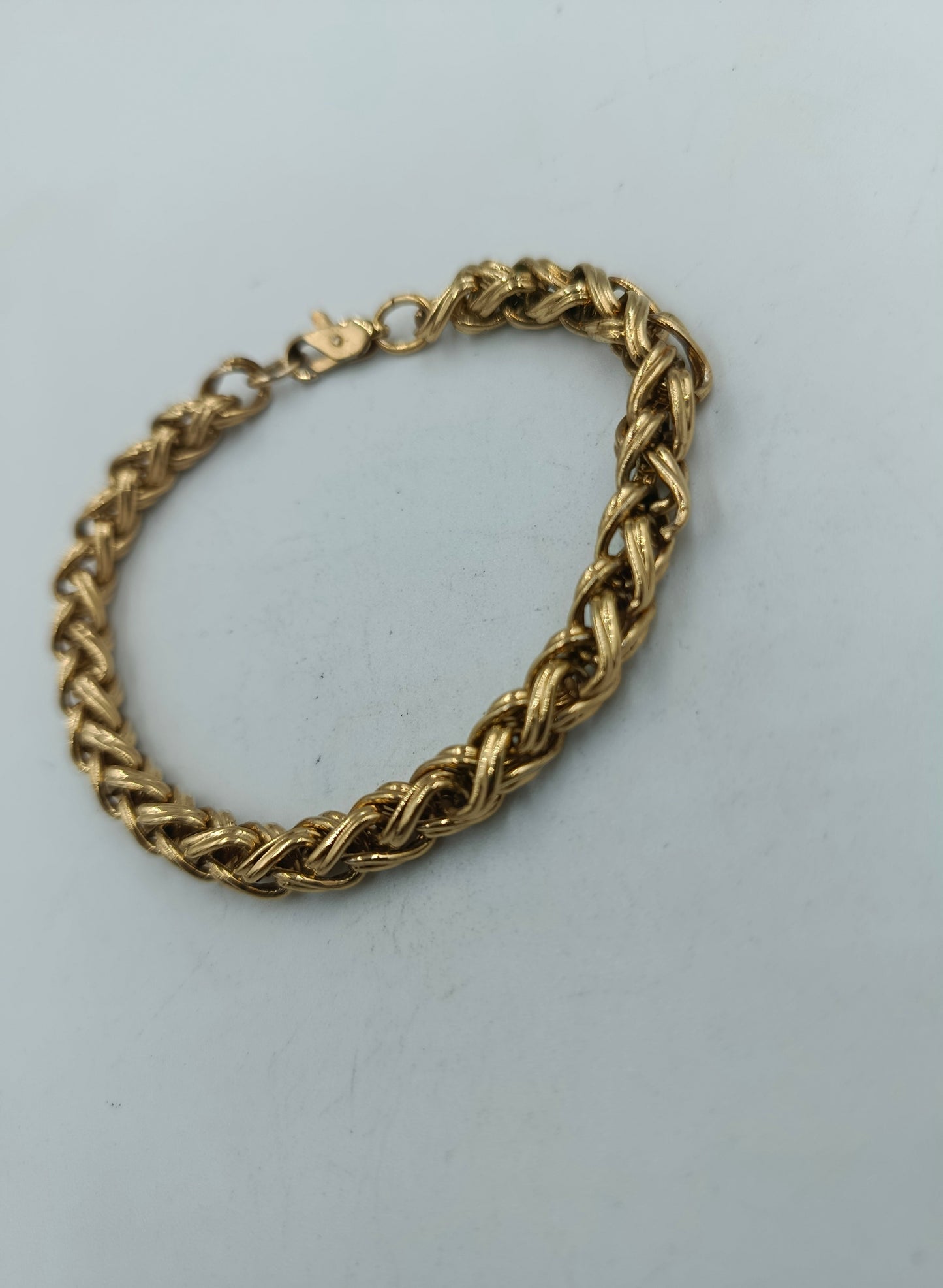 Elegantes vergoldetes Armband mit geflochtener Gliederstruktur  klassisches Design 19 cm