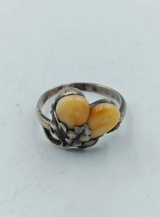 Silberring mit Hirschhorn Optik und Eichenblatt Design