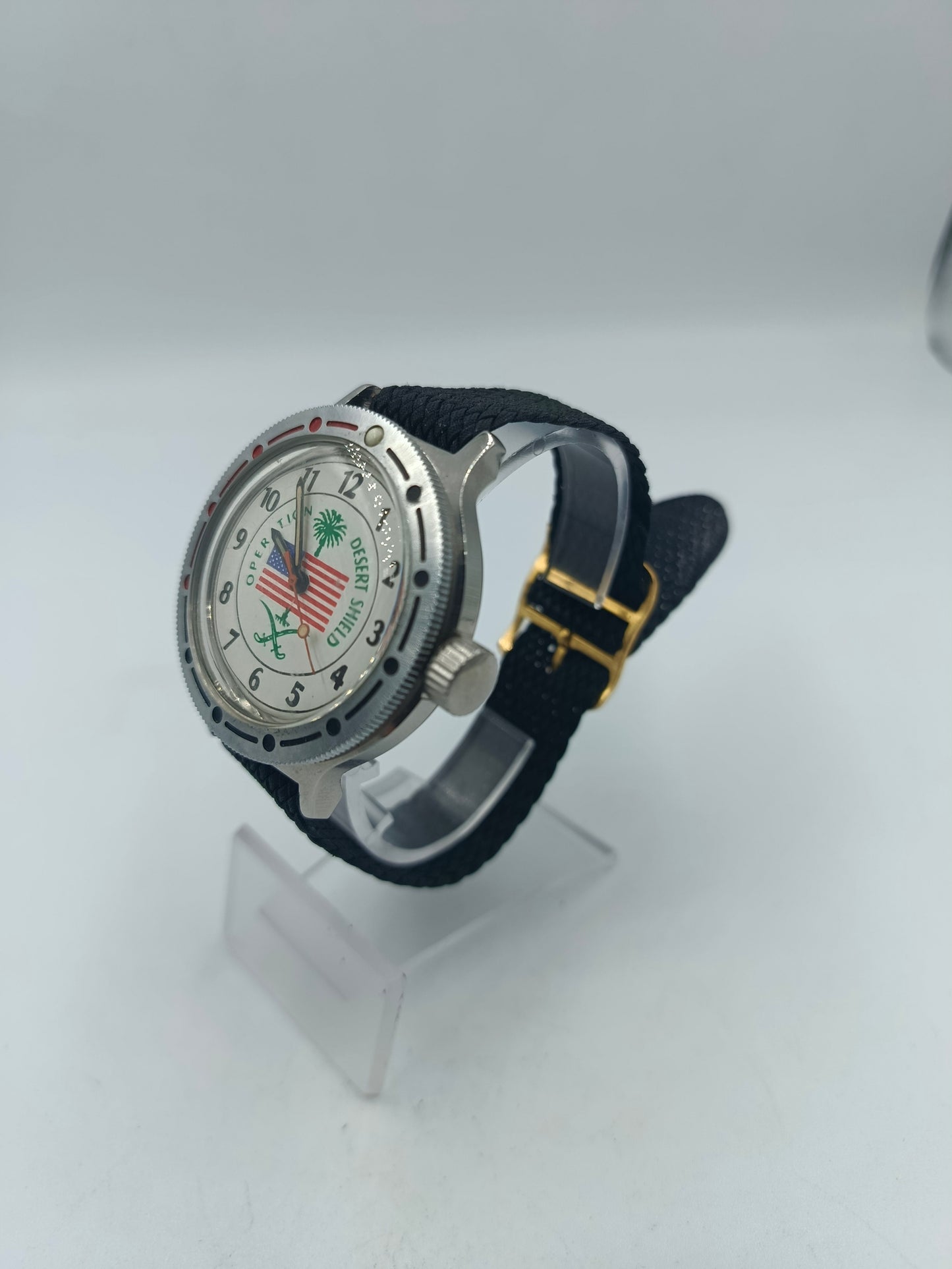 Vostok Komandirskie Operation Desert Shield Automatik Armbanduhr Sammlerstück