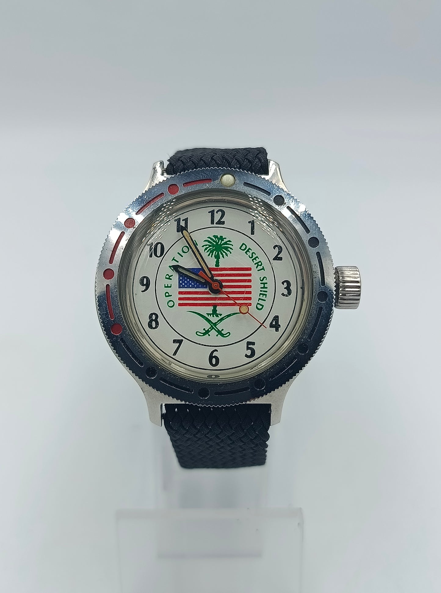 Vostok Komandirskie Operation Desert Shield Automatik Armbanduhr Sammlerstück