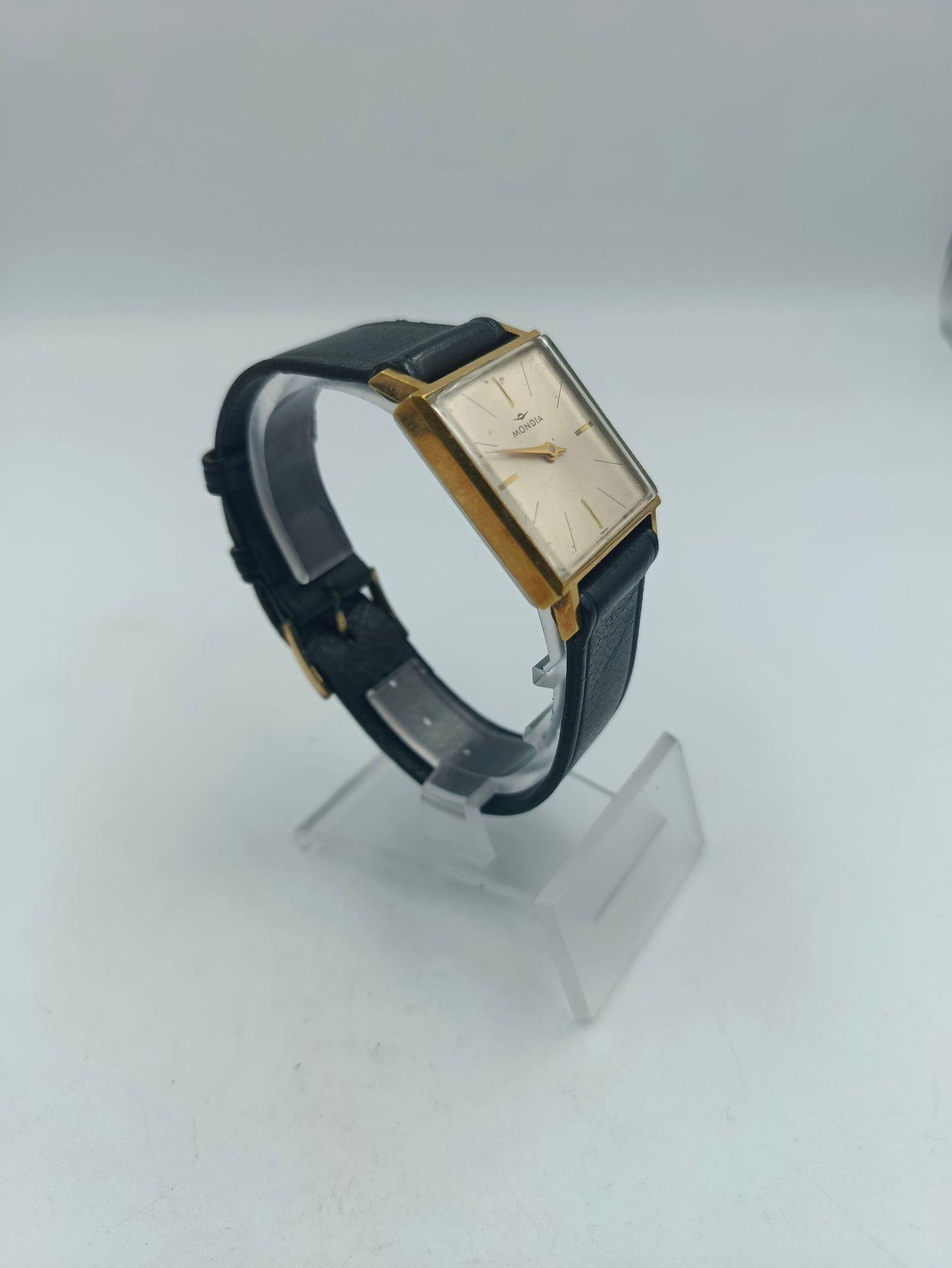 Mondia Swiss Vintage Herren Armbanduhr Rechteck Handaufzug Goldoptik Lederband