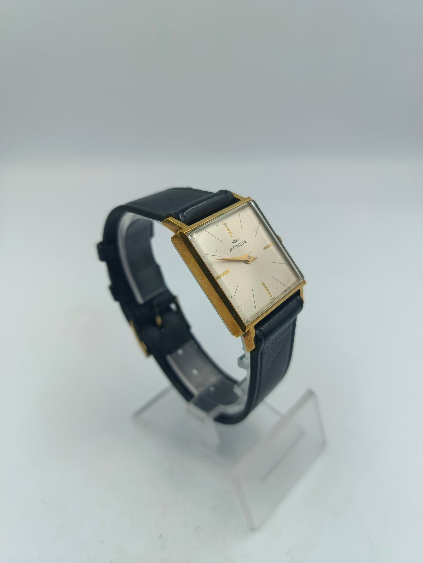 Mondia Swiss Vintage Herren Armbanduhr Rechteck Handaufzug Goldoptik Lederband