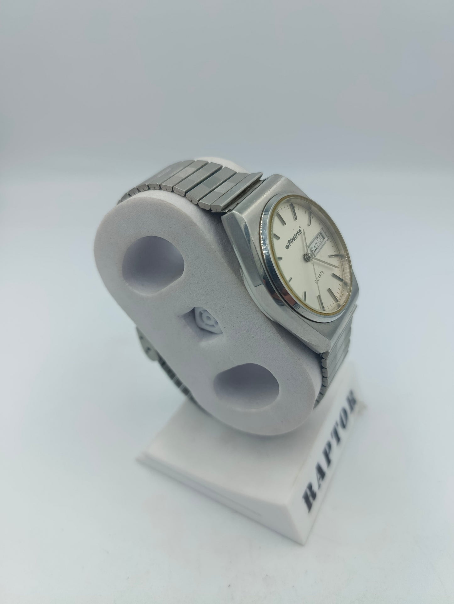 Piratron Herren Armbanduhr Vintage Quartz Edelstahl Day Date Silber