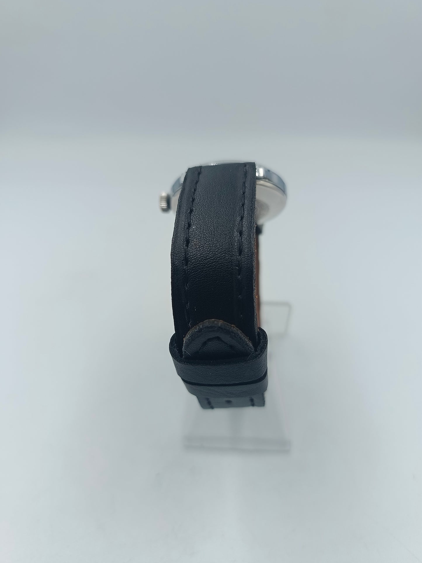 Kienzle Herren Armbanduhr Vintage Handaufzug Schwarz Gold Antimagnetic Lederband