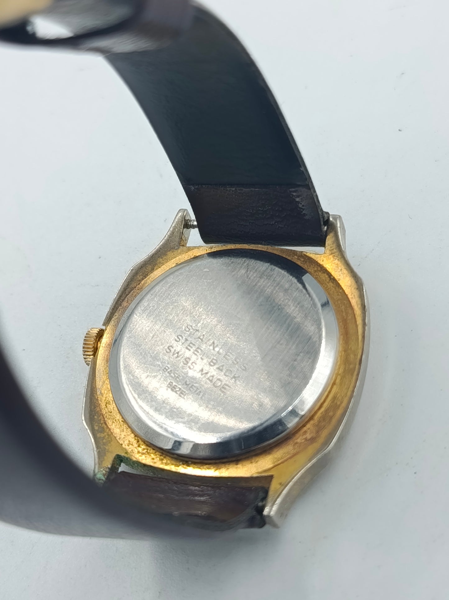 Lucerne Swiss Vintage Armbanduhr Handaufzug Goldton Lederband