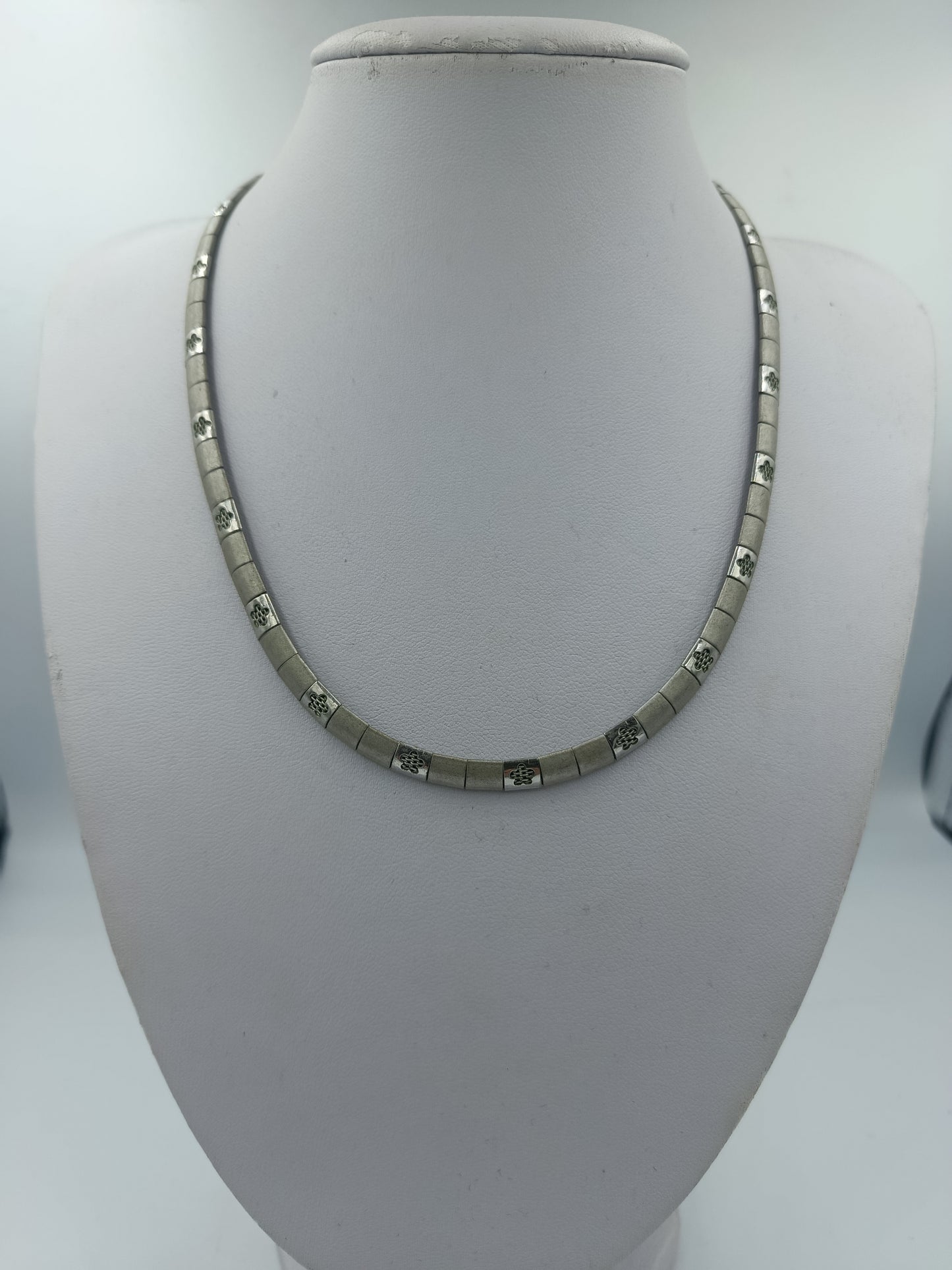 Schmuckset Halskette und Armband Silberfarben Vintage Design