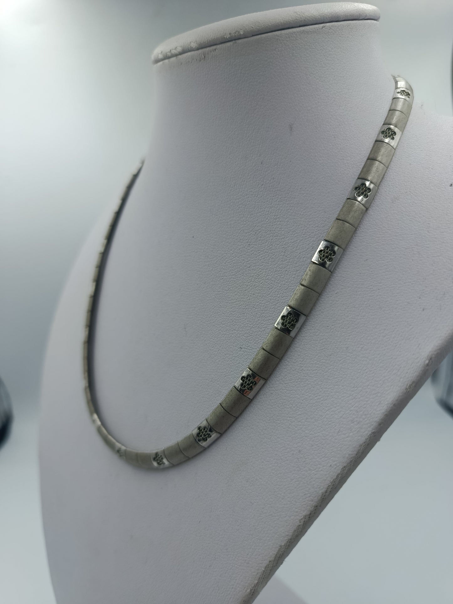 Schmuckset Halskette und Armband Silberfarben Vintage Design