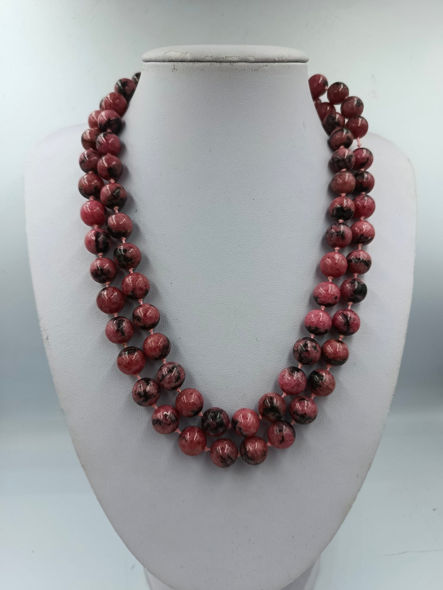 Rhodonit Edelstein Kette mit 835 Silberverschluss doppelt geknüpft