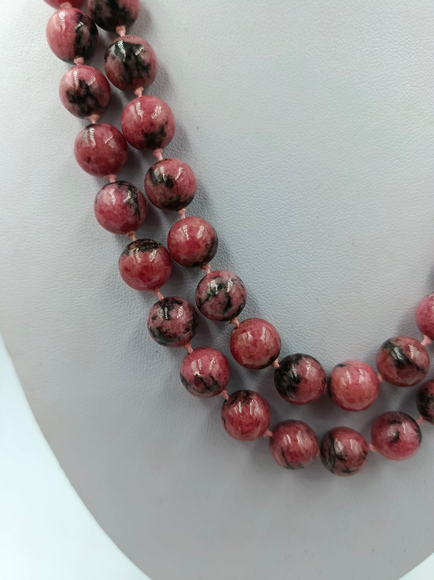 Rhodonit Edelstein Kette mit 835 Silberverschluss doppelt geknüpft