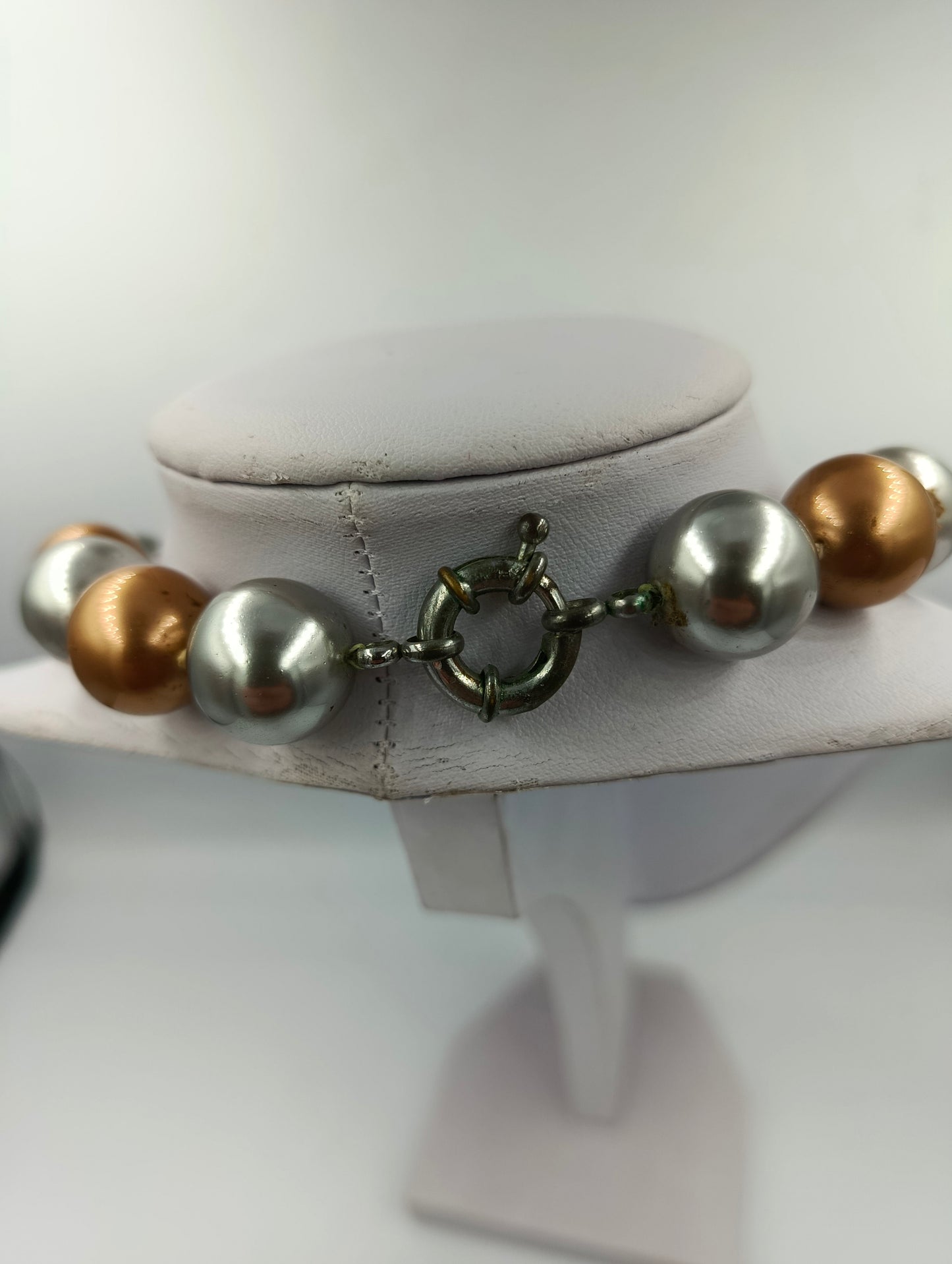 Statement Kette in Silber Gold Perlenoptik Vintage Design