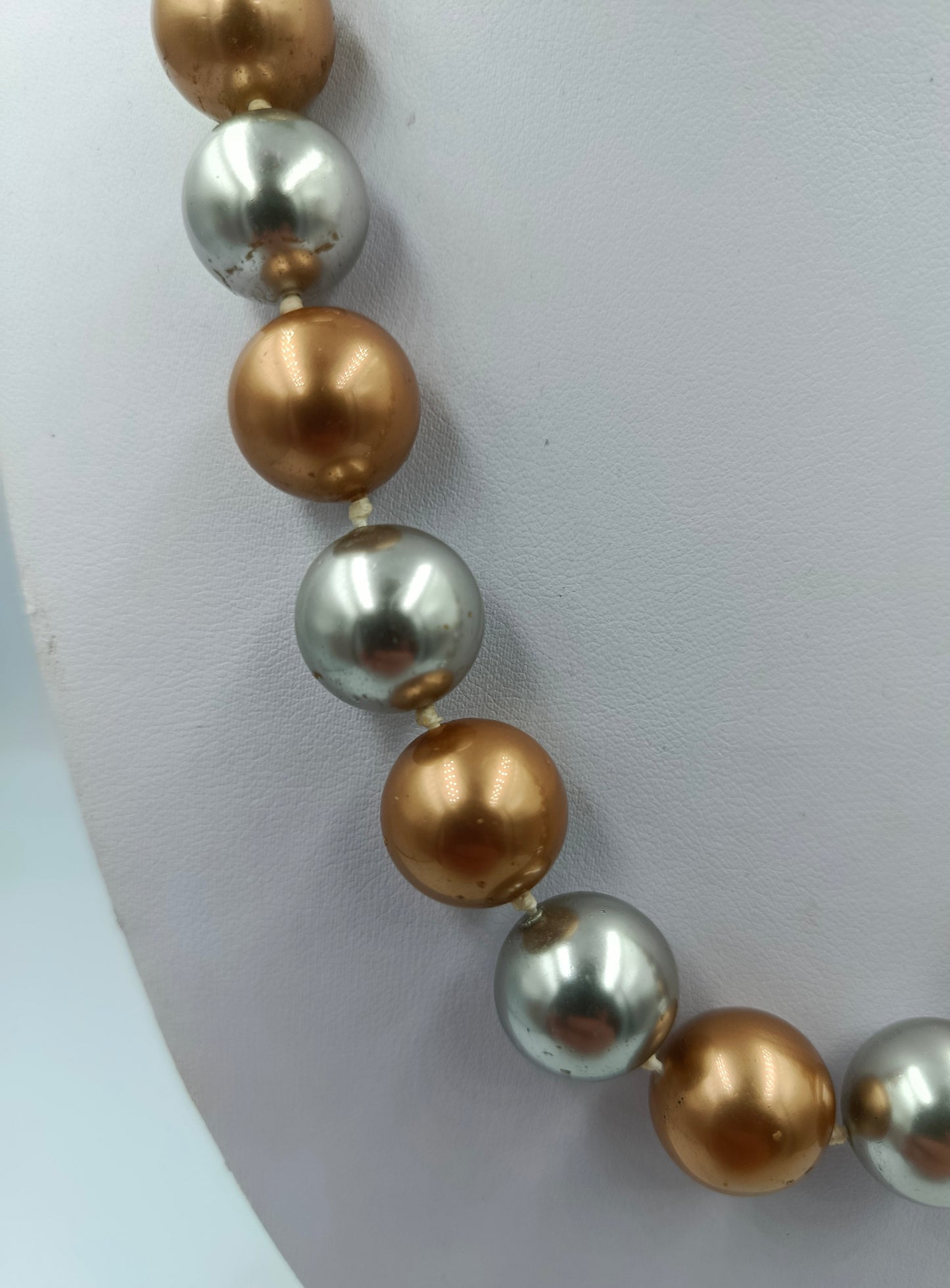 Statement Kette in Silber Gold Perlenoptik Vintage Design