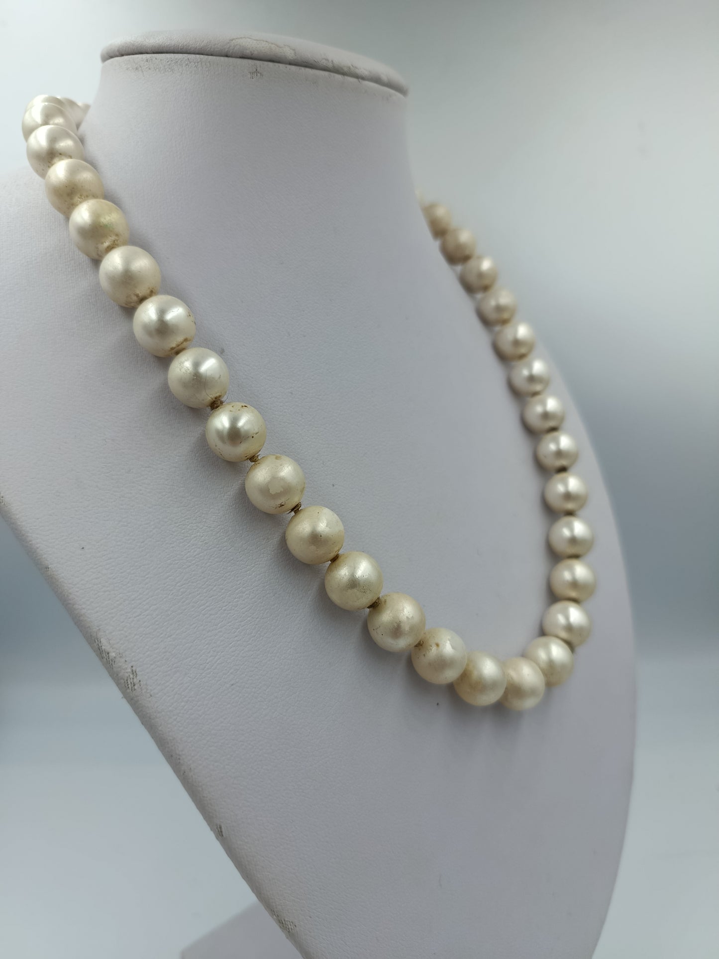 Klassische Perlenkette in Cremeweiß Vintage Stil