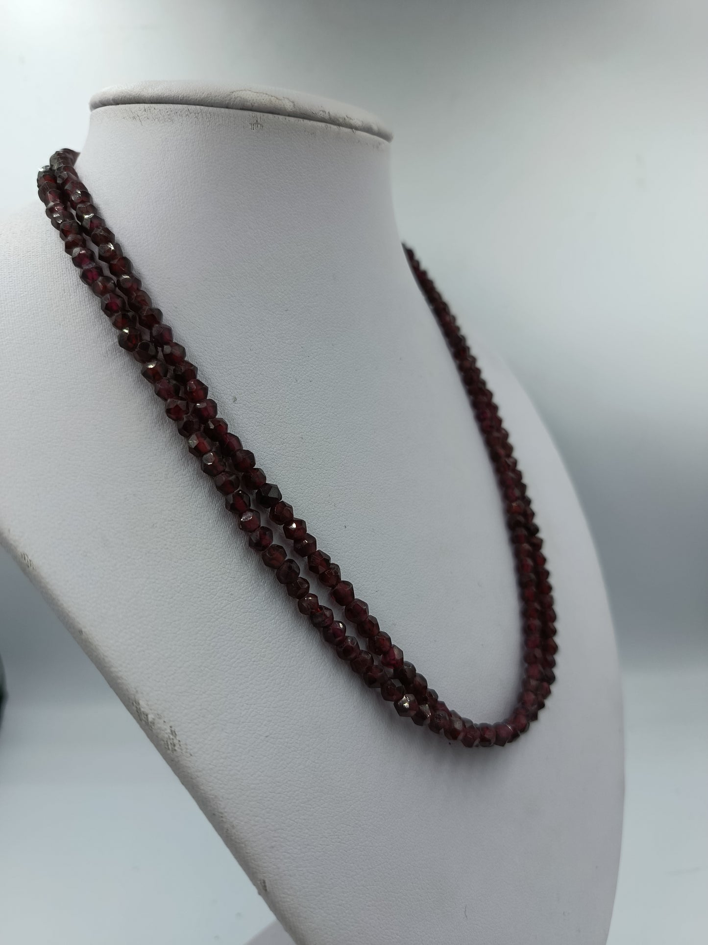 Doppelreihige Granatkette mit 925 Silberverschluss