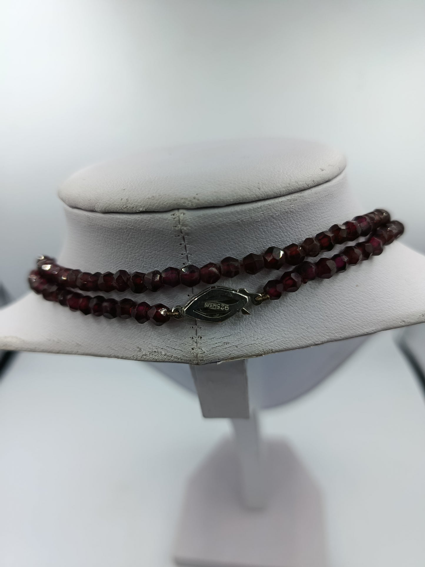 Doppelreihige Granatkette mit 925 Silberverschluss