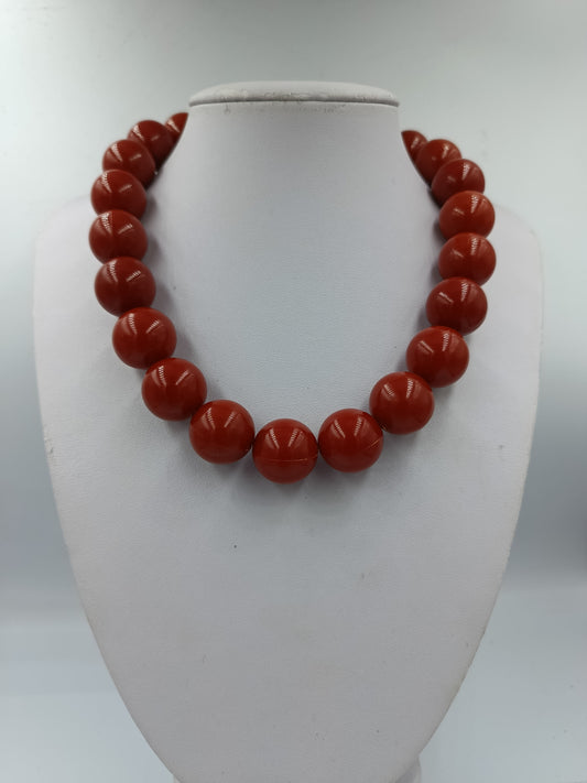 Kräftige Korallenkette in kräftigem Rot mit Silberverschluss