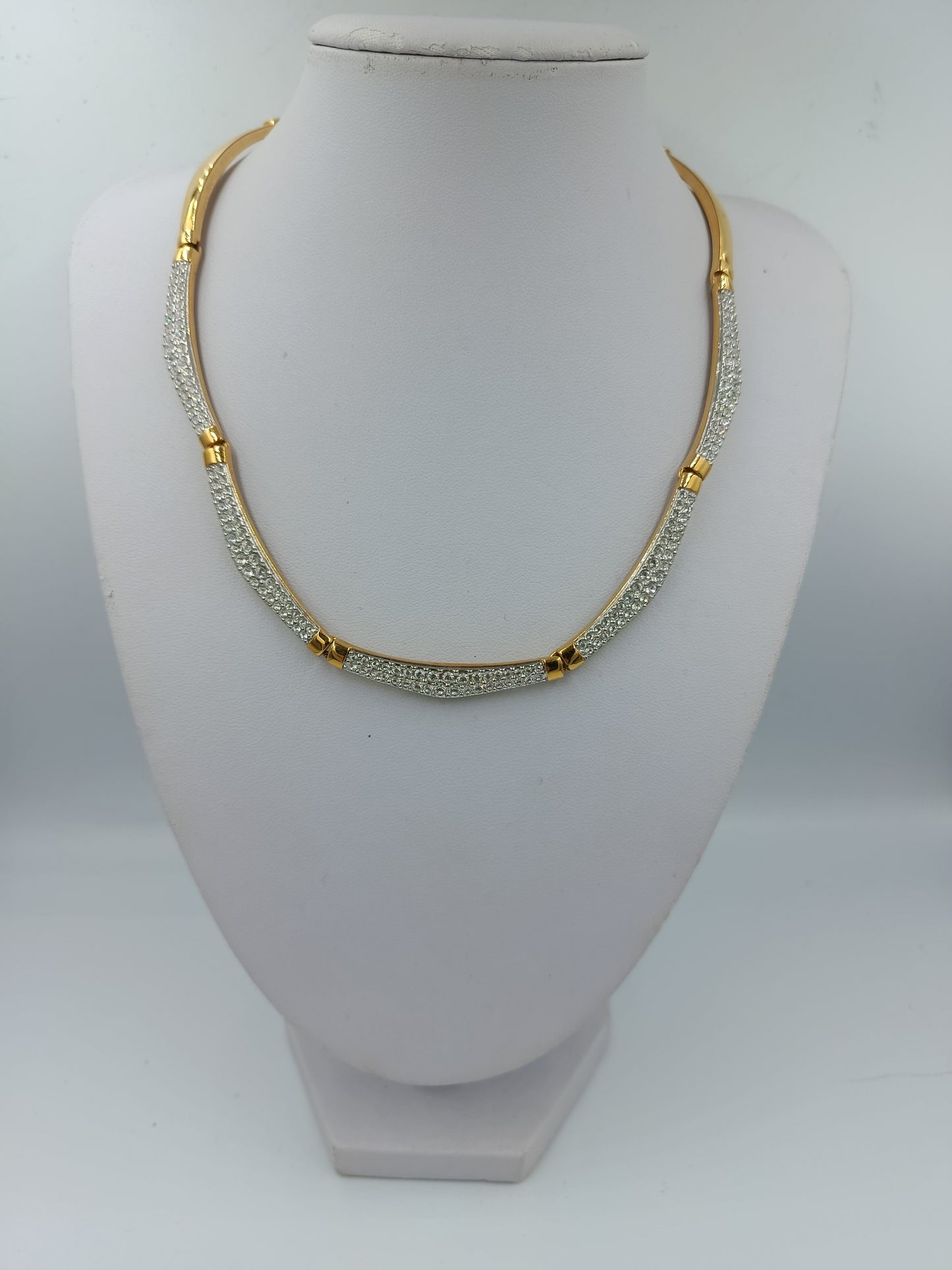 Swarovski Goldfarben Kristall Collier mit funkelnden Elementen