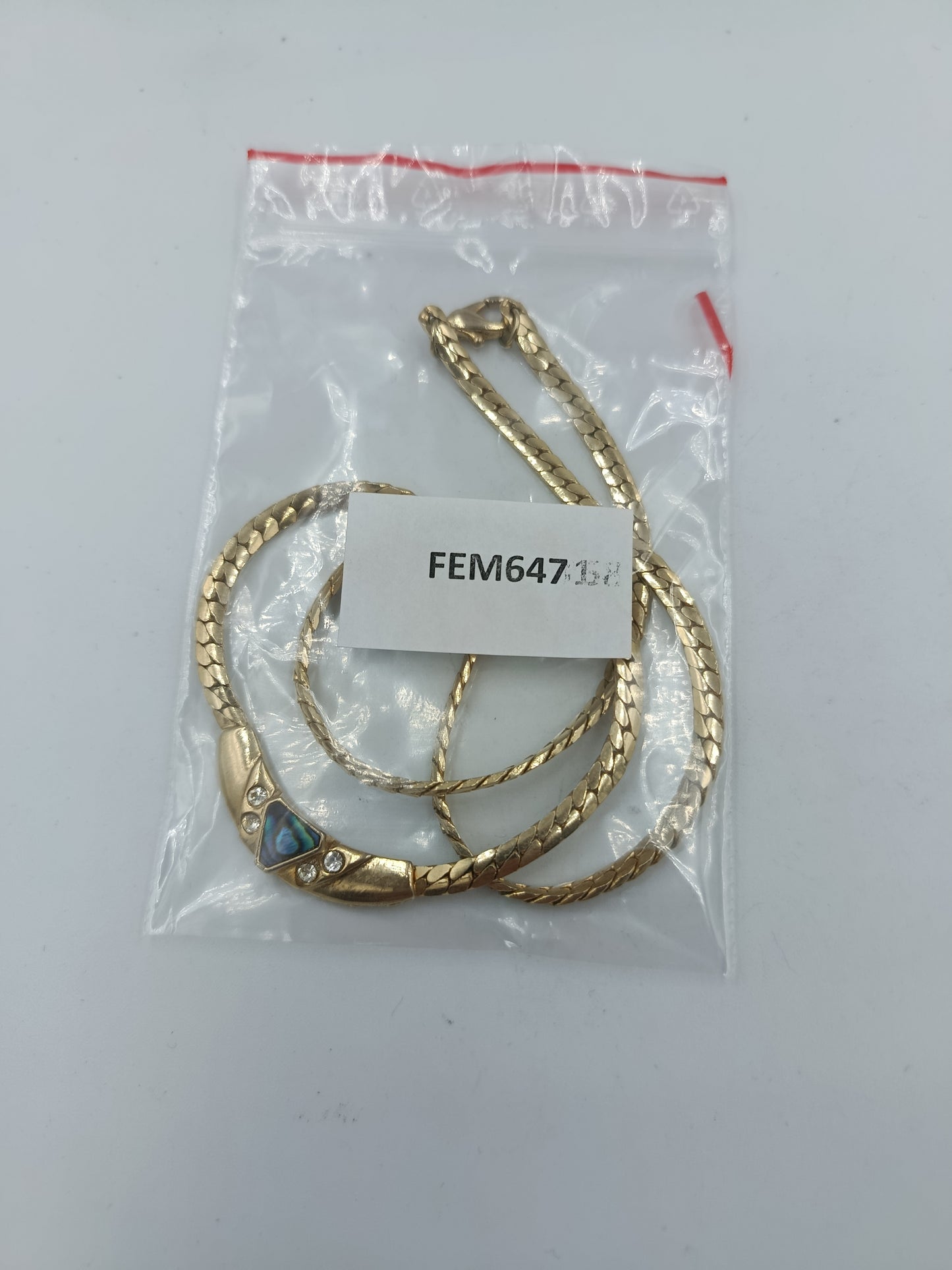 Vergoldete Kette mit Abalone Einlage und Kristallen