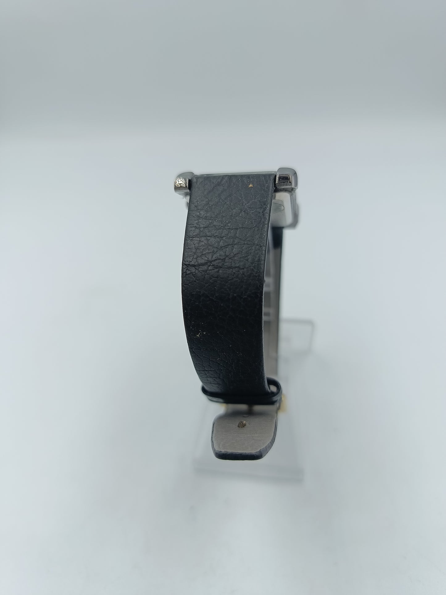 Omax Armbanduhr Schwarz Gold Rechteckig Lederband Elegant