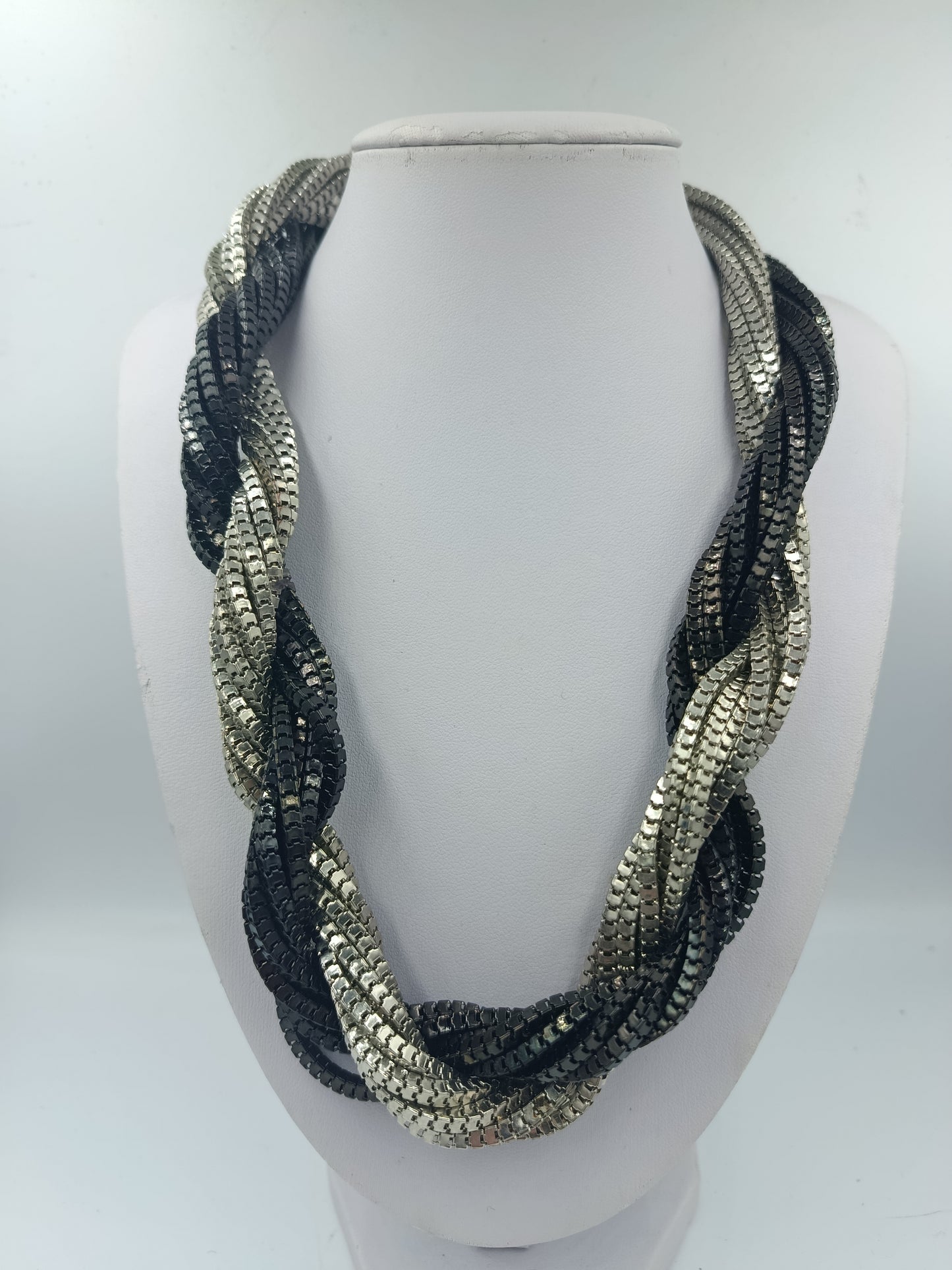 Statement Halskette Schwarz Silber Geflochten Metalloptik