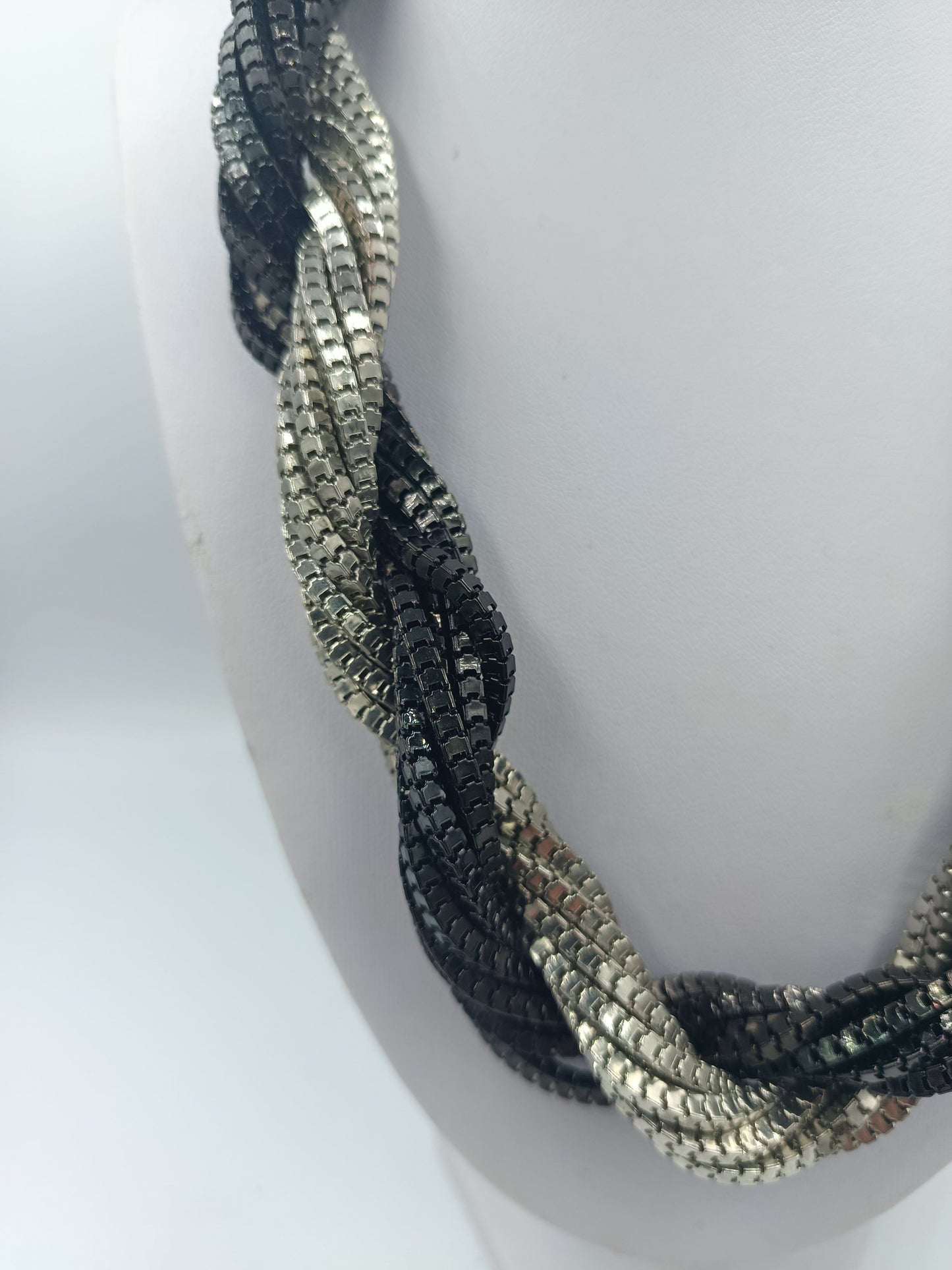 Statement Halskette Schwarz Silber Geflochten Metalloptik