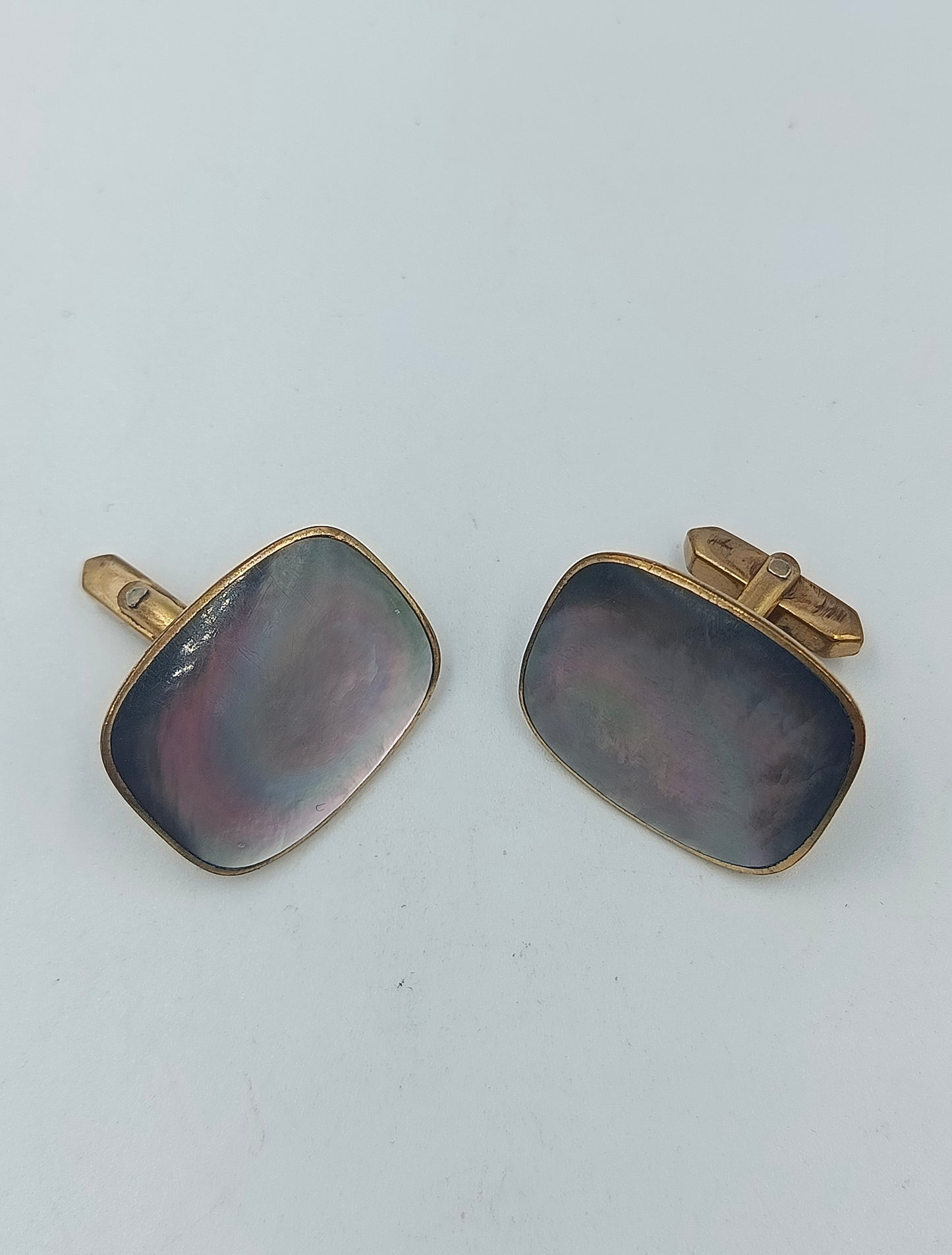 Elegante Manschettenknöpfe Goldfarben mit Perlmutt Einlage