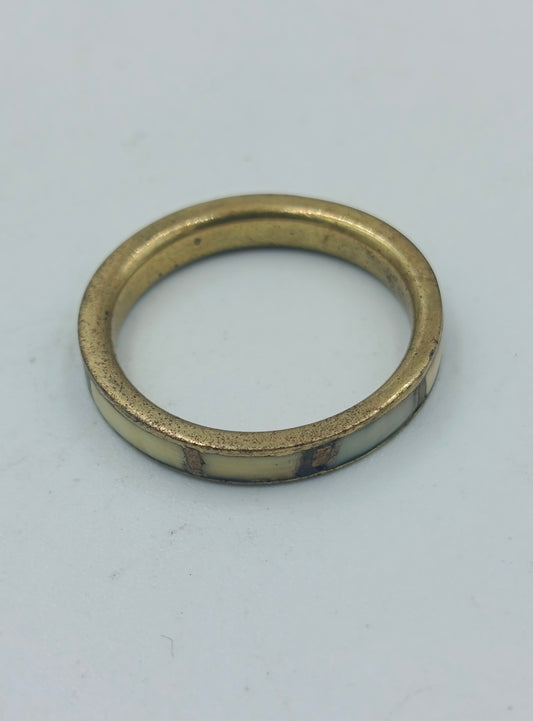 Vintage Messingring mit cremefarbener Einlage