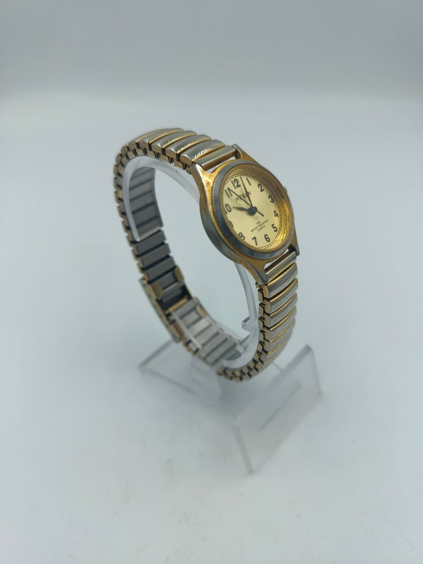 Miton Quartz Armbanduhr Gold Silber Elastikband