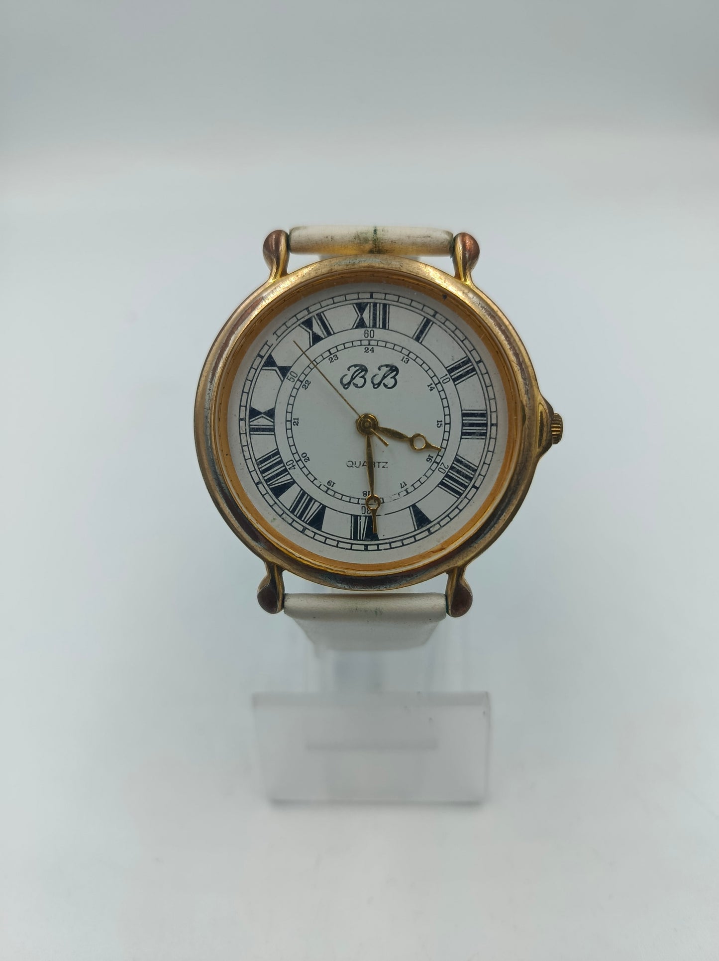 BB Damen Armbanduhr Goldoptik mit Weißem Armband Vintage