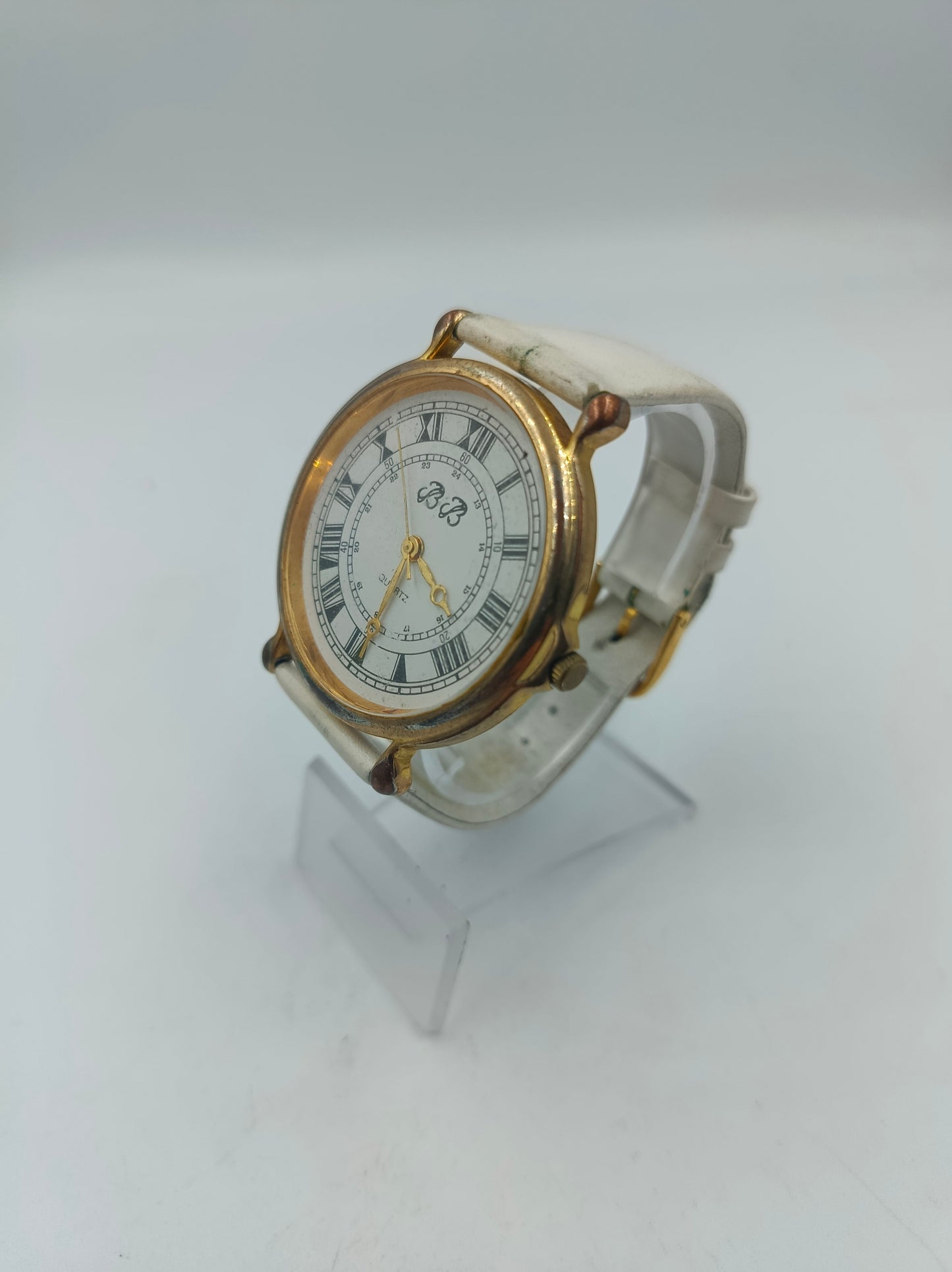 BB Damen Armbanduhr Goldoptik mit Weißem Armband Vintage