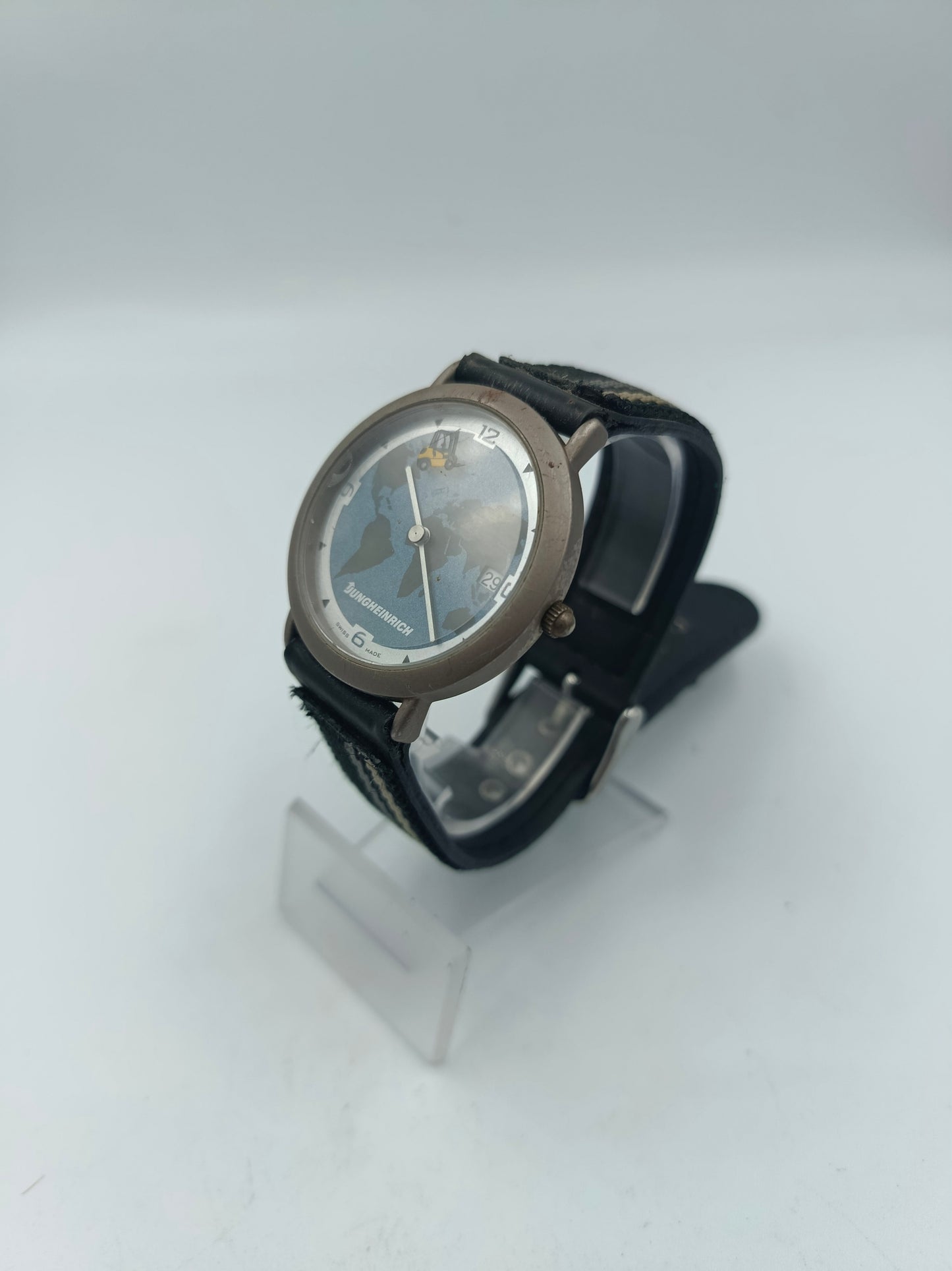 Jungheinrich Armbanduhr mit Weltkarten Design