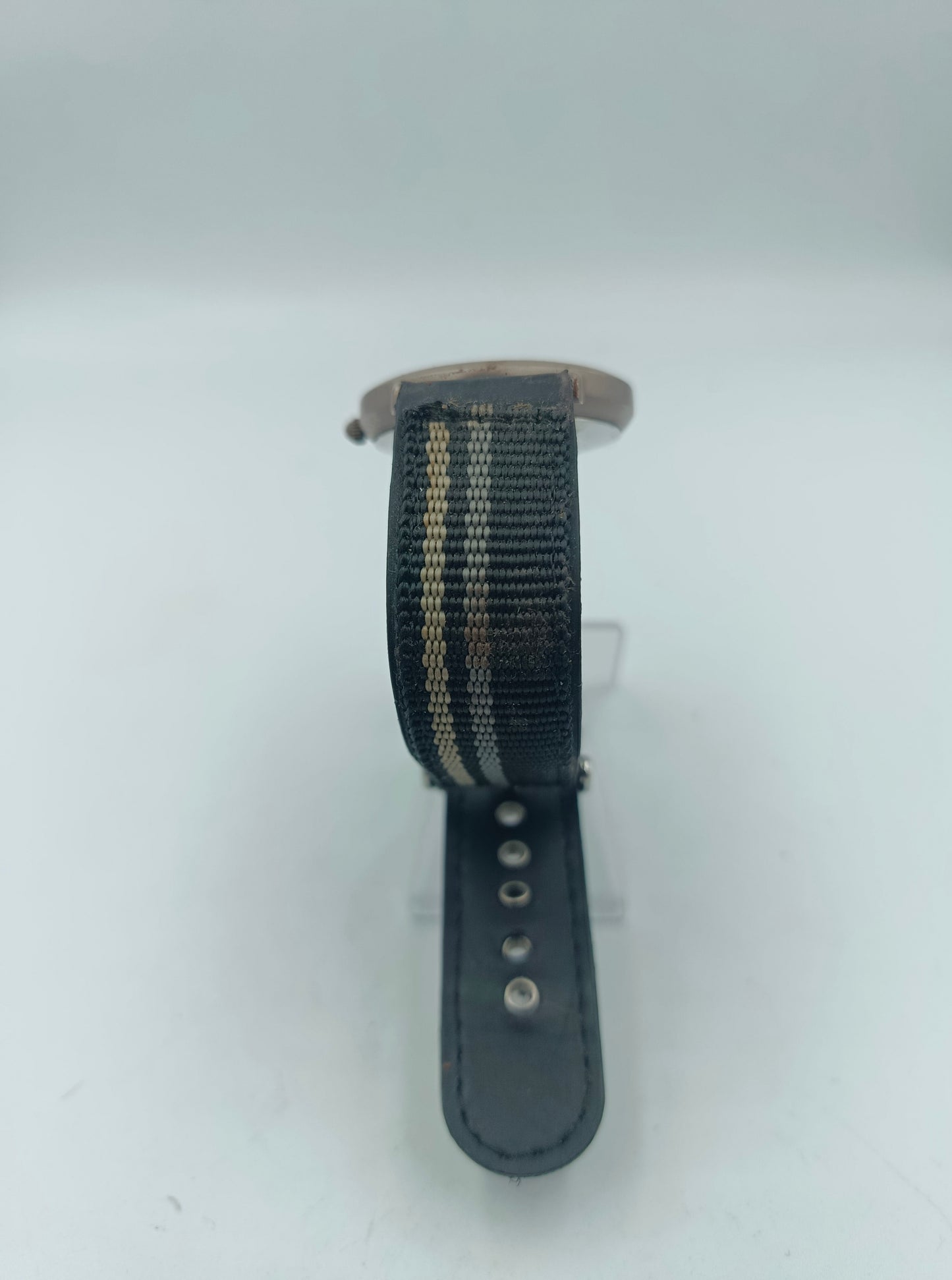 Jungheinrich Armbanduhr mit Weltkarten Design